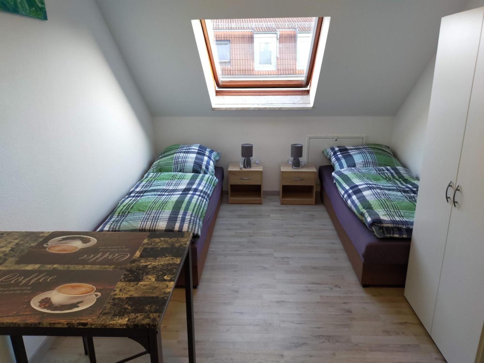 Flex Aparts - Grosse, Moeblierte Wohnung In Zwickau Mit 2 Zimmern Экстерьер фото